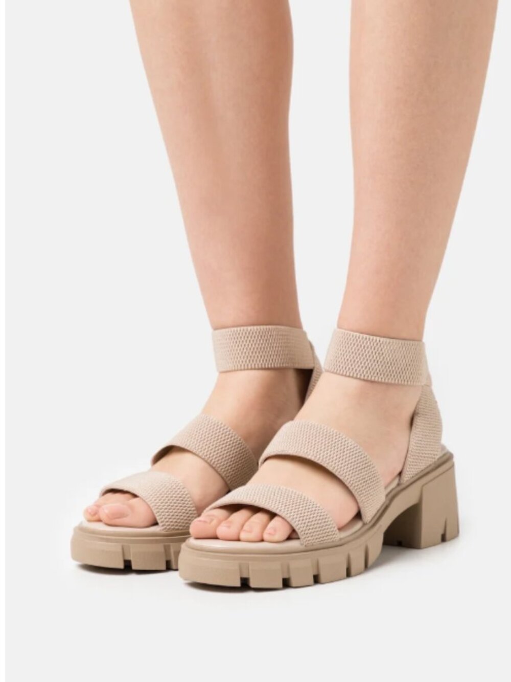 Arizona Jean Compant Women’s Beige Chunky-Heel Sandals - NWT $70 MSRP